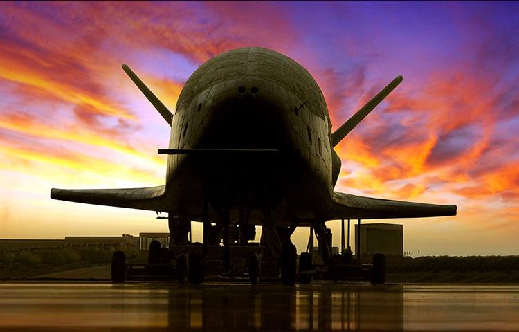 Загадочный самолет X-37B ВВС провел 500 дней на орбите