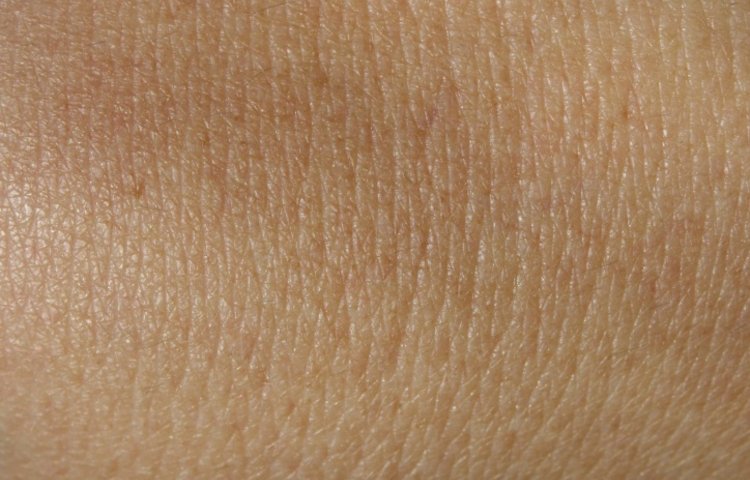Исследователи разработали искусственную кожу, способную чувствовать боль, как человеческая кожа.