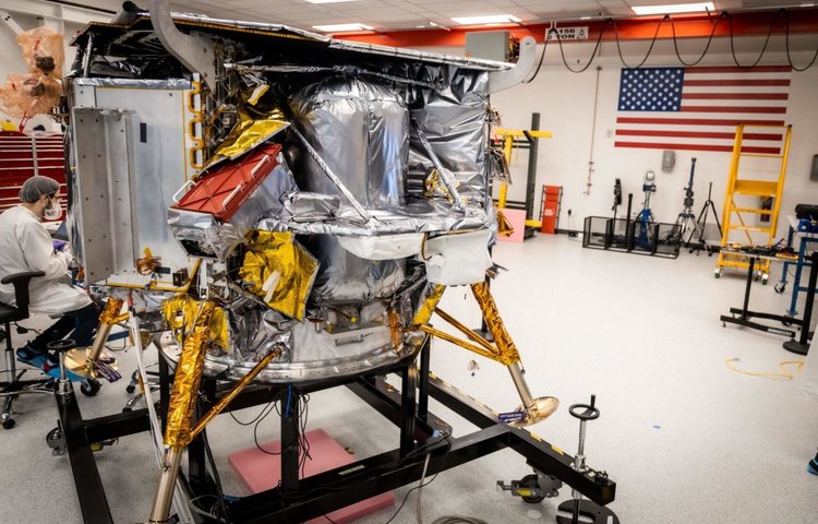 НАСА объявило новое место посадки на Луну посадочного модуля Peregrine