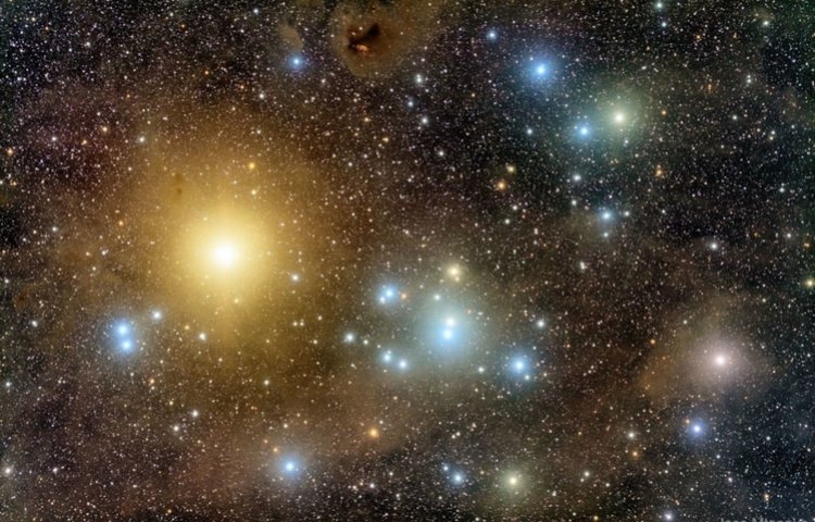 Наблюдения за звездными скоплениями ставят под сомнение существование темной материи