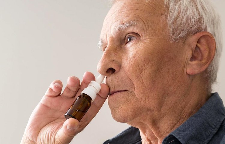 Деменция: профилактический назальный спрей скоро будет проходить клинические испытания