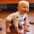 Умный комбинезон отслеживает движения младенцев, чтобы обнаружить нарушения развития нервной системы